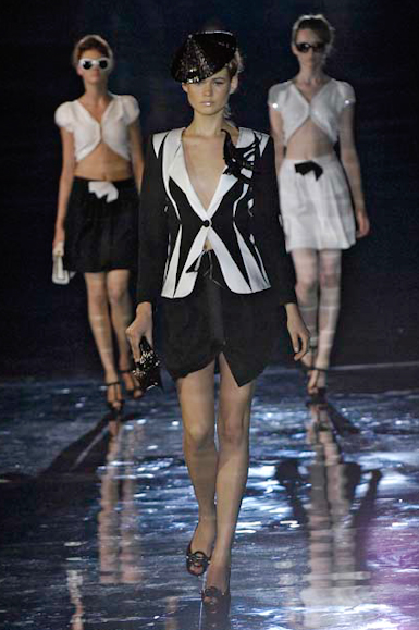 desfiles-emporioarmani-londresverao2007rtw-134