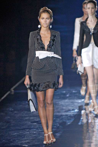 desfiles-emporioarmani-londresverao2007rtw-137