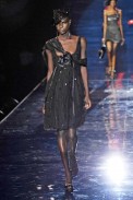 desfiles-emporioarmani-londresverao2007rtw-168
