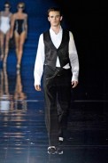 desfiles-emporioarmani-londresverao2007rtw-183