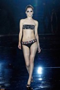 desfiles-emporioarmani-londresverao2007rtw-188