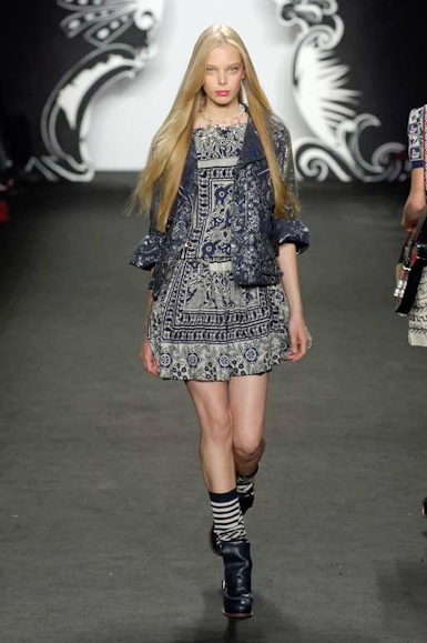 desfiles-annasui-novayorkverao2007rtw-102