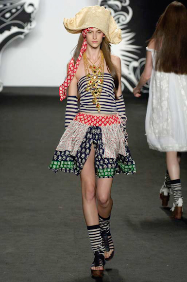 desfiles-annasui-novayorkverao2007rtw-107