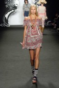 desfiles-annasui-novayorkverao2007rtw-110