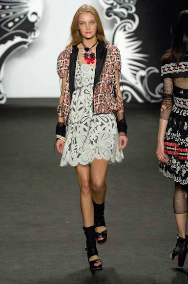 desfiles-annasui-novayorkverao2007rtw-146