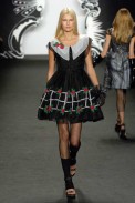 desfiles-annasui-novayorkverao2007rtw-150