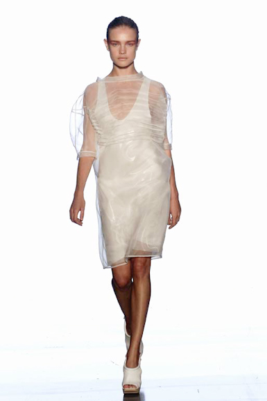 desfiles-calvinklein-novayorkverao2007rtw-100