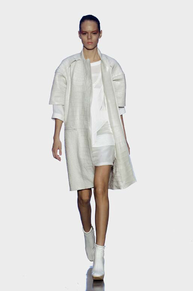 desfiles-calvinklein-novayorkverao2007rtw-104