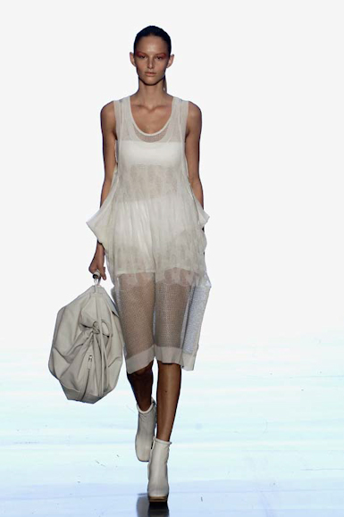 desfiles-calvinklein-novayorkverao2007rtw-107