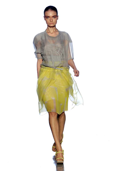 desfiles-calvinklein-novayorkverao2007rtw-111