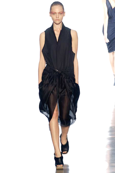 desfiles-calvinklein-novayorkverao2007rtw-124
