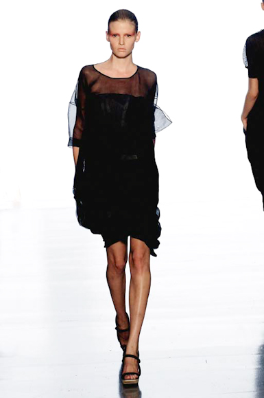 desfiles-calvinklein-novayorkverao2007rtw-126