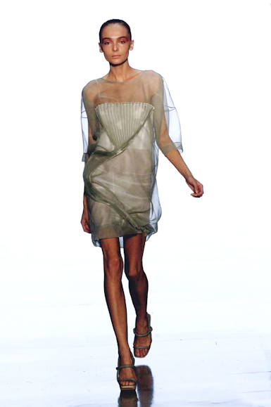 desfiles-calvinklein-novayorkverao2007rtw-127