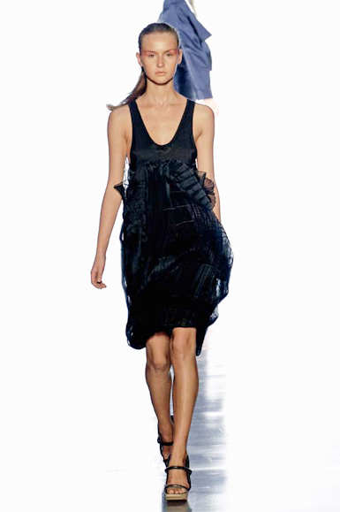 desfiles-calvinklein-novayorkverao2007rtw-129
