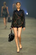 desfiles-animale-rioinverno2007rtw-115