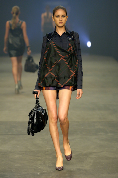 desfiles-animale-rioinverno2007rtw-115