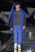 desfiles-colcci-rioinverno2007rtw-109