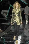 desfiles-colcci-rioinverno2007rtw-114