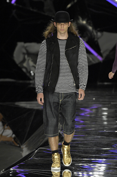 desfiles-colcci-rioinverno2007rtw-132