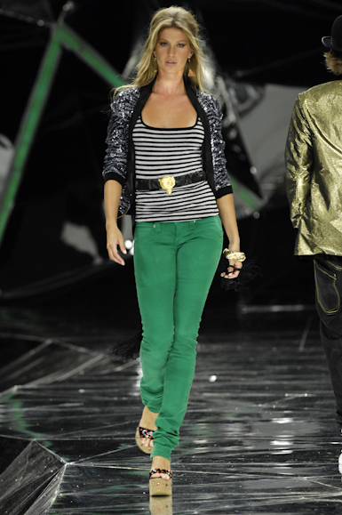 desfiles-colcci-rioinverno2007rtw-136