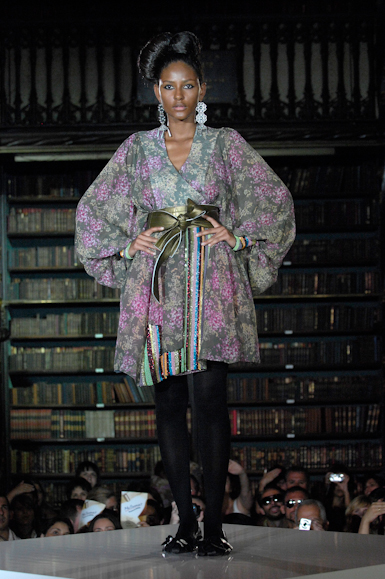 desfiles-walterffw.com.br-rioinverno2007rtw-101