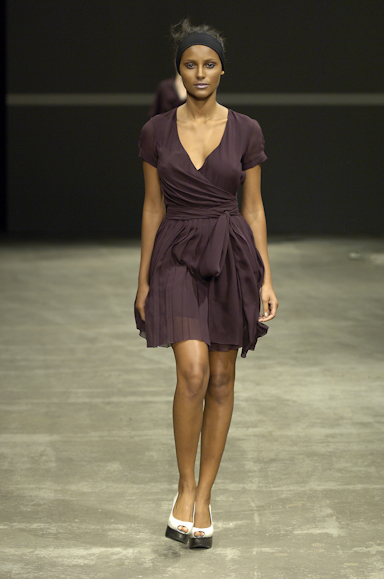 desfiles-gracaottoni-rioinverno2007rtw-126