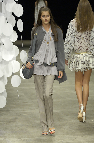 desfiles-julianajabour-rioinverno2007rtw-102