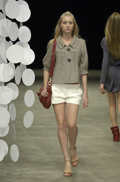 desfiles-julianajabour-rioinverno2007rtw-108