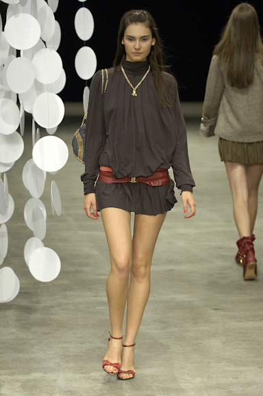 desfiles-julianajabour-rioinverno2007rtw-111