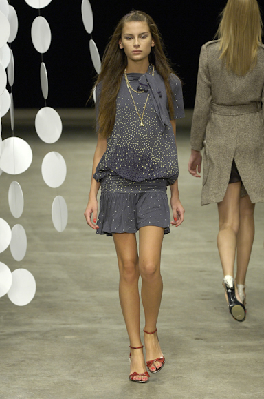 desfiles-julianajabour-rioinverno2007rtw-113