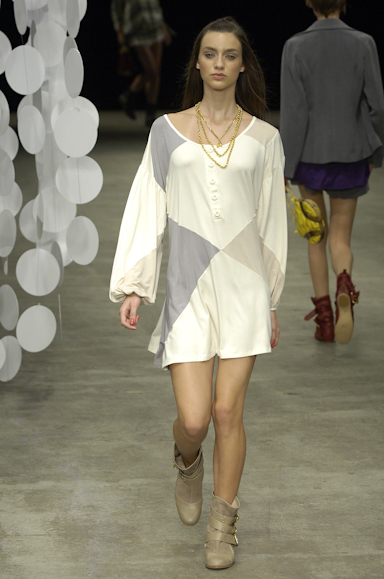 desfiles-julianajabour-rioinverno2007rtw-117