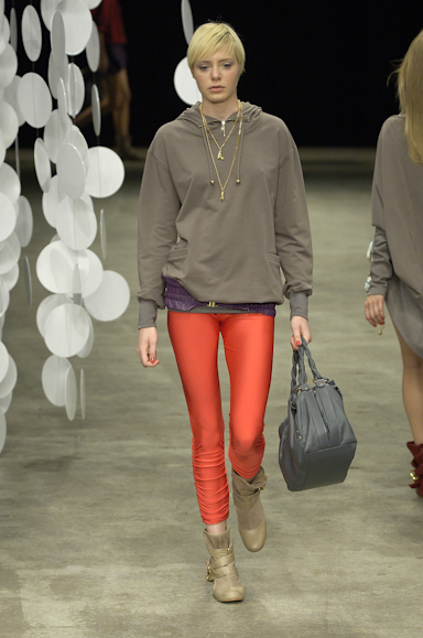 desfiles-julianajabour-rioinverno2007rtw-122