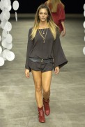 desfiles-julianajabour-rioinverno2007rtw-130