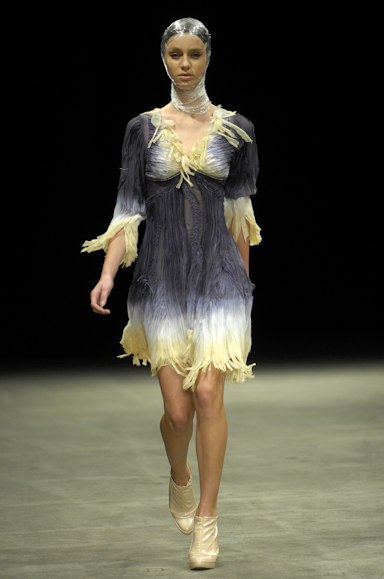 desfiles-melkzda-rioinverno2007rtw-110
