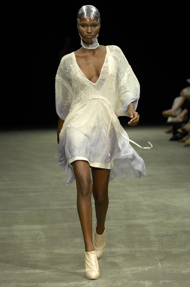 desfiles-melkzda-rioinverno2007rtw-112
