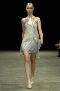 desfiles-melkzda-rioinverno2007rtw-114