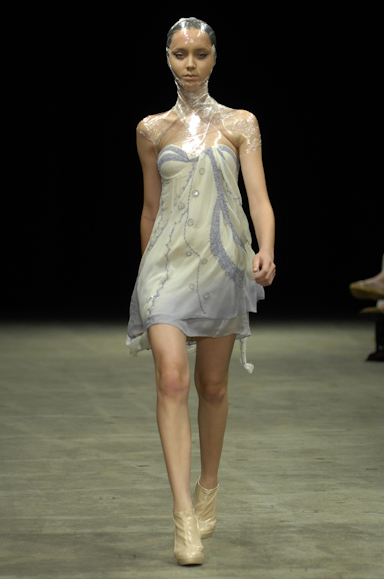 desfiles-melkzda-rioinverno2007rtw-114