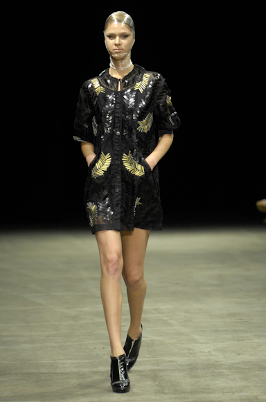 desfiles-melkzda-rioinverno2007rtw-116