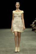 desfiles-melkzda-rioinverno2007rtw-117