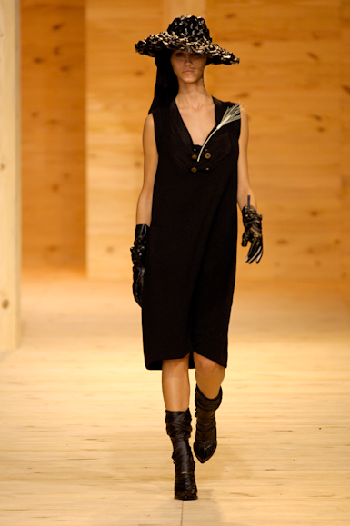 desfiles-aherchcovich-saopauloinverno2007rtw-122