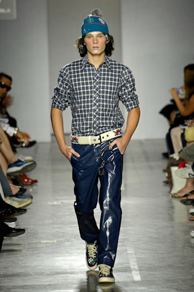 desfiles-aherchcovichmen-saopauloinverno2007rtw-104