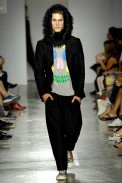 desfiles-aherchcovichmen-saopauloinverno2007rtw-110