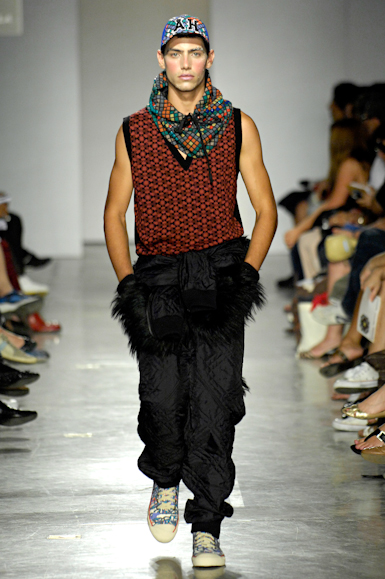 desfiles-aherchcovichmen-saopauloinverno2007rtw-113
