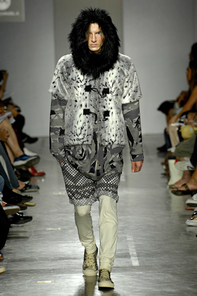 desfiles-aherchcovichmen-saopauloinverno2007rtw-122