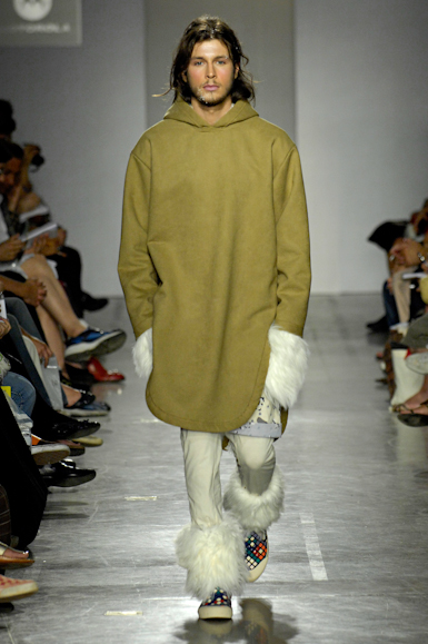 desfiles-aherchcovichmen-saopauloinverno2007rtw-124