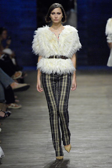 desfiles-cori-saopauloinverno2007rtw-103