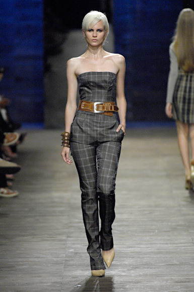 desfiles-cori-saopauloinverno2007rtw-111
