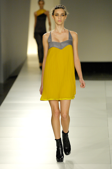 desfiles-forum-saopauloinverno2007rtw-121