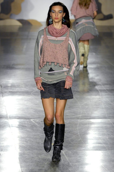 desfiles-fabiabercsek-saopauloinverno2007rtw-120