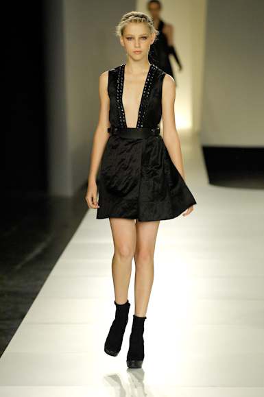 desfiles-forum-saopauloinverno2007rtw-126